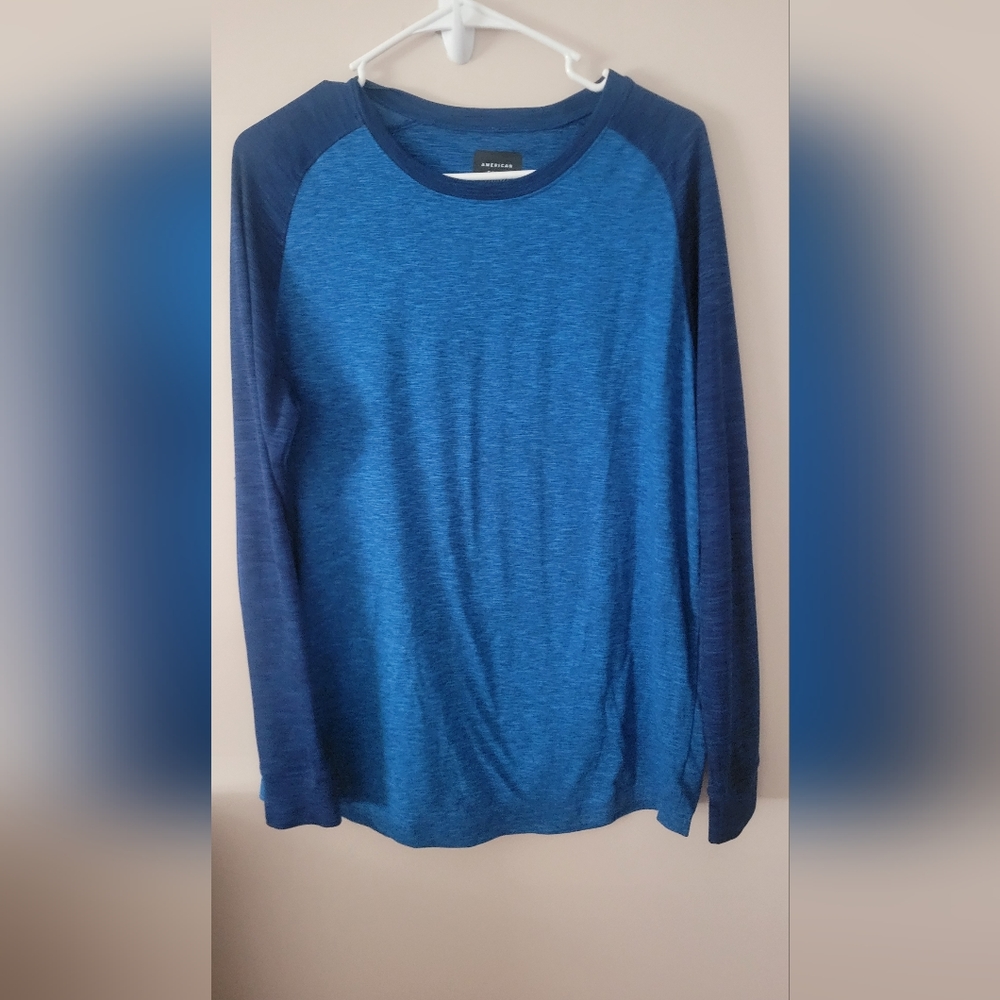 American Eagle long sleeve shirt